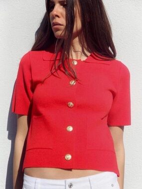 Zara knit cardigan with collar Red Short-Sleeve Button Cardigan size Large